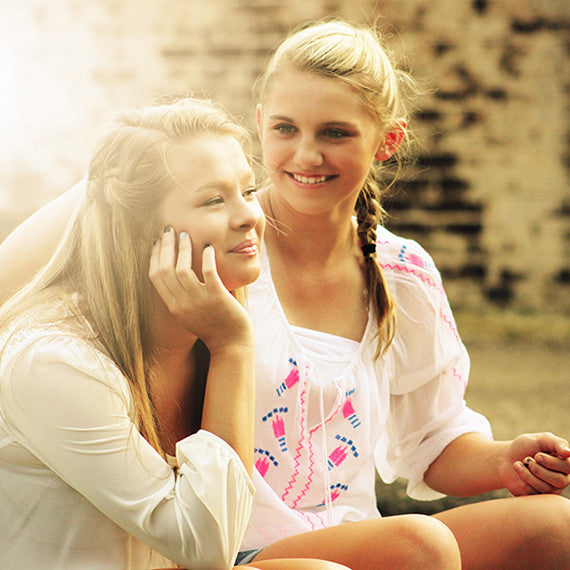 THE LATEST IN CELEBRITY HAIR